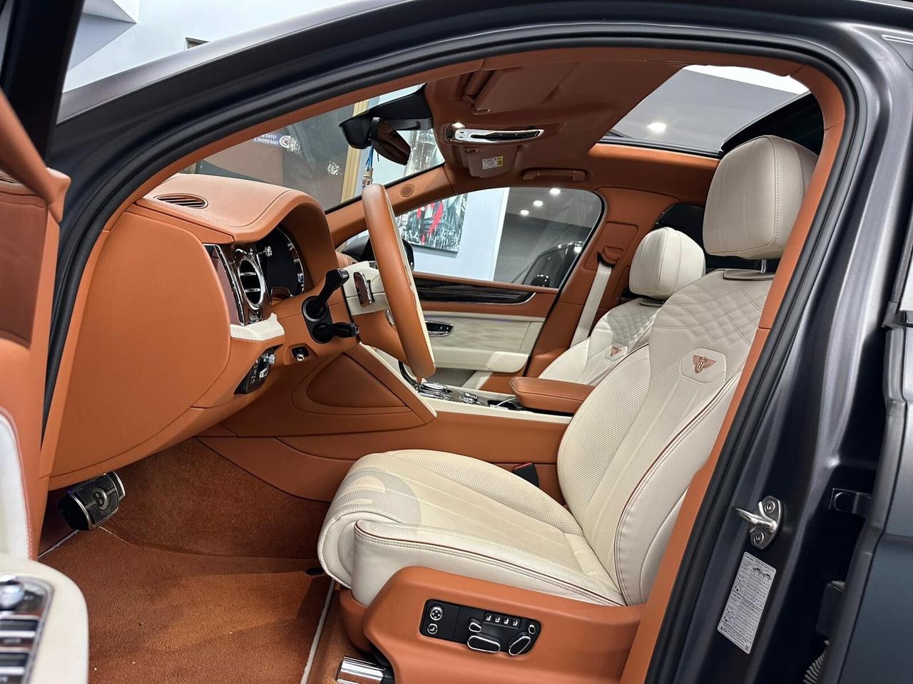 Bentley Bentayga V8 FIRST1EDITION