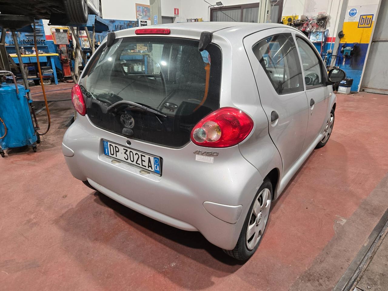 Toyota Aygo 1.0 12V VVT-i 5 porte Sol