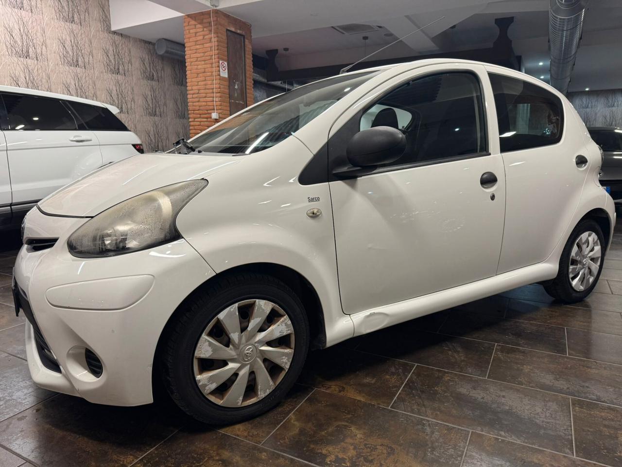 Toyota Aygo 1.0 12V VVT-i 5 porte Active Connect