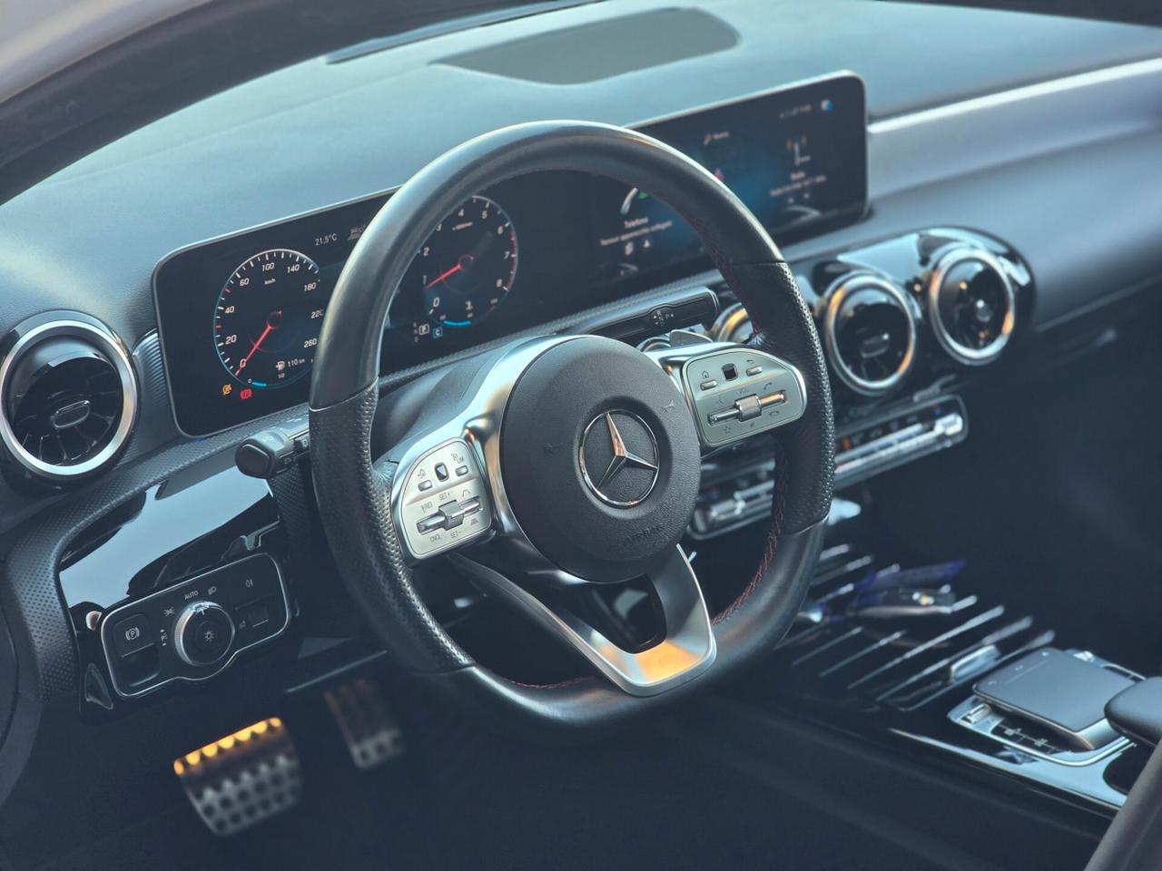 Mercedes-benz A 200 Automatic Premium night edition