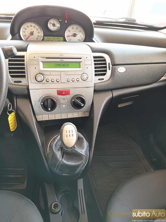 LANCIA Ypsilon 1.2 69 CV Diva