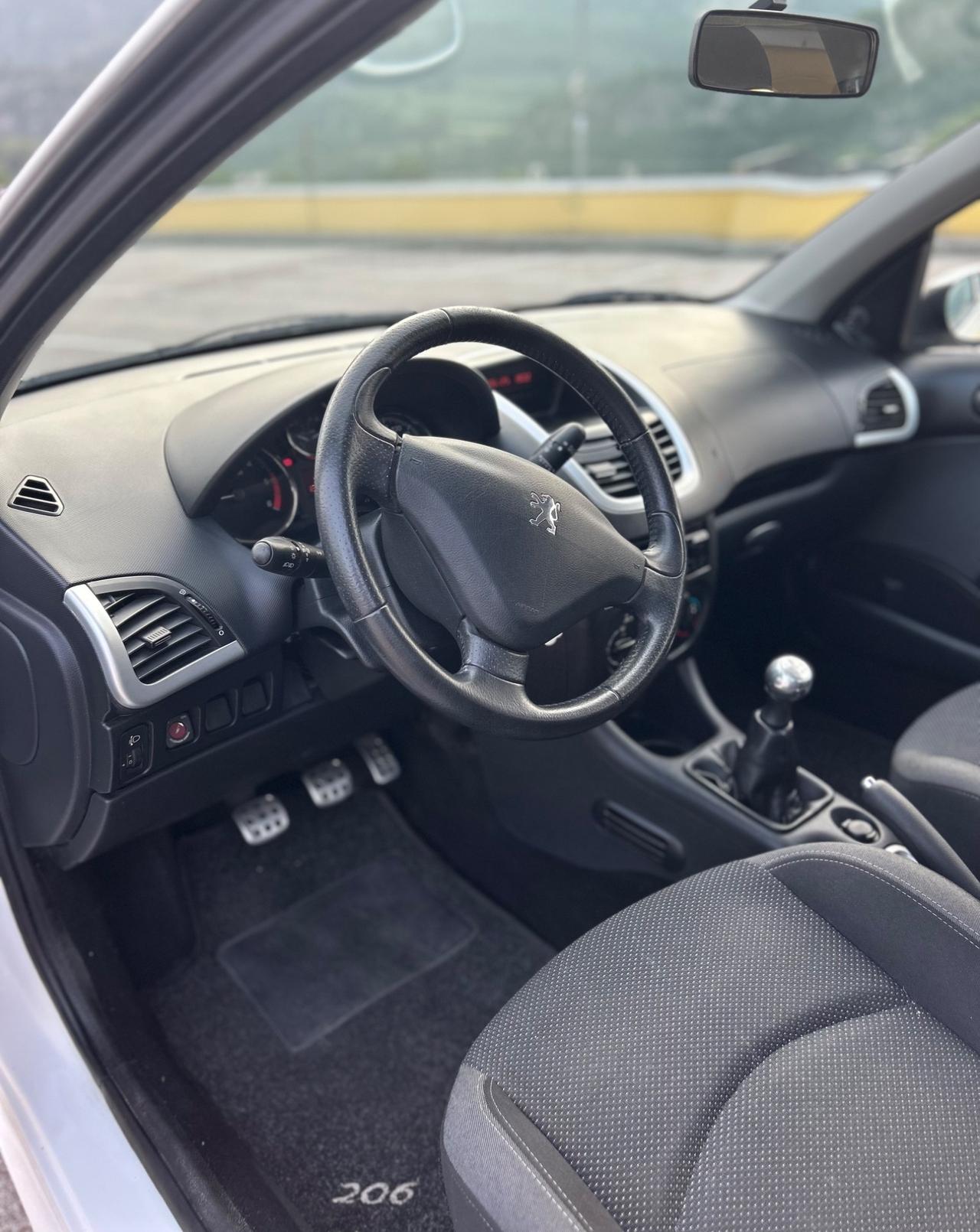 Peugeot 206 Plus 1.4 HDi 70CV 5p Neopatentati 2011