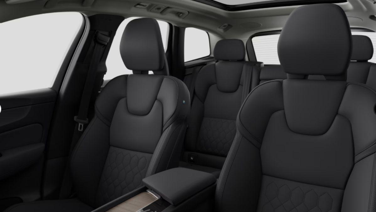 VOLVO Xc60 B5 Mild Hybrid Awd Automatico Plus Dark