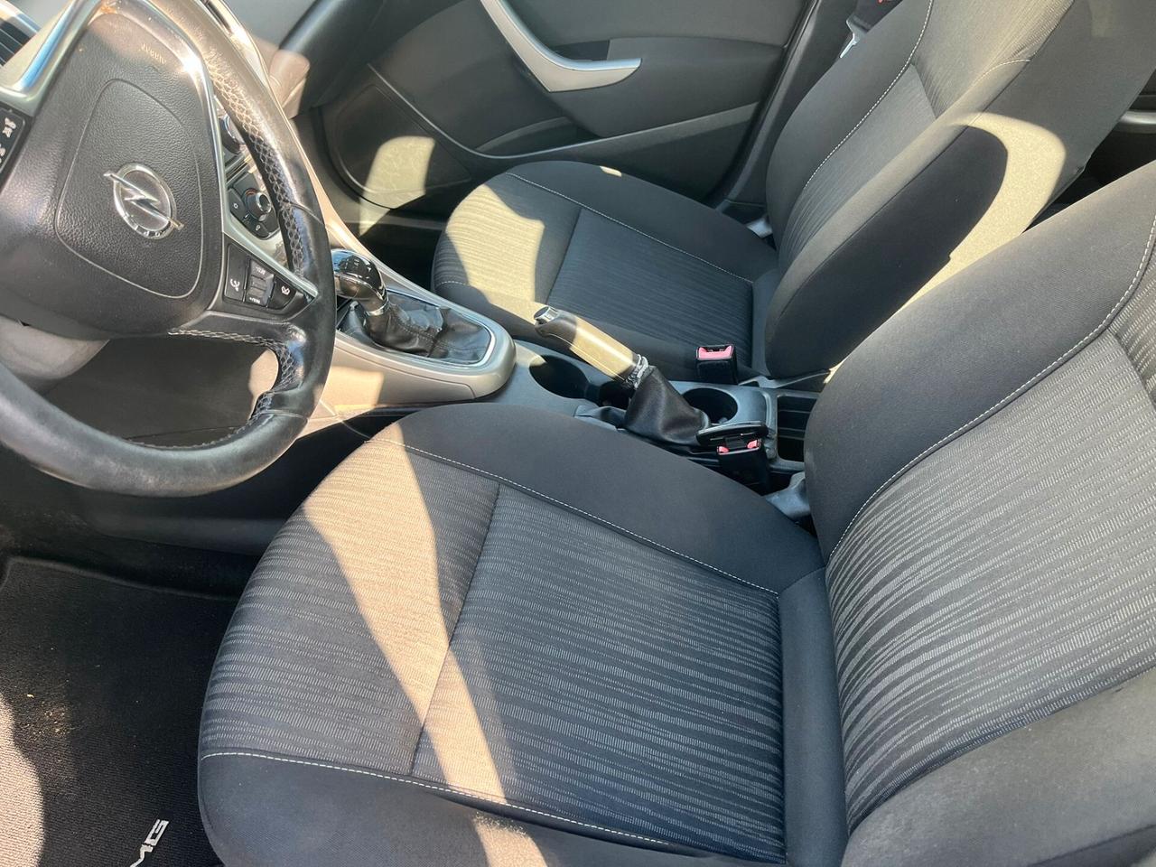 Opel Astra 1.4 Turbo 140CV 5 porte GPL