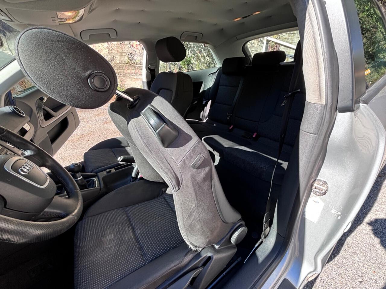 Audi A3 1.9 TDI F.AP. Attraction perfetta di meccanica nessun lavoro