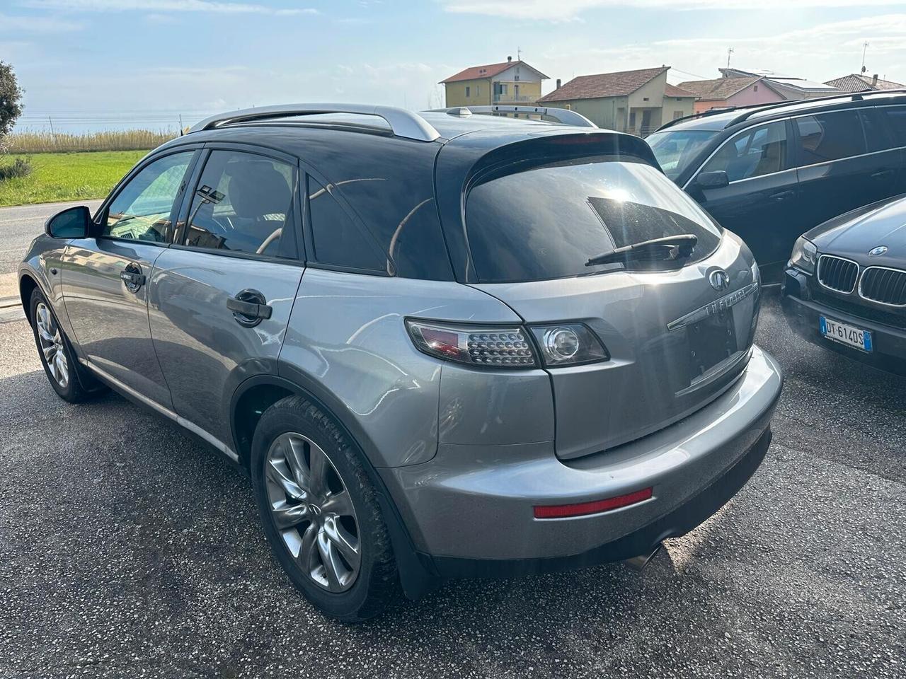 Infiniti FX Full