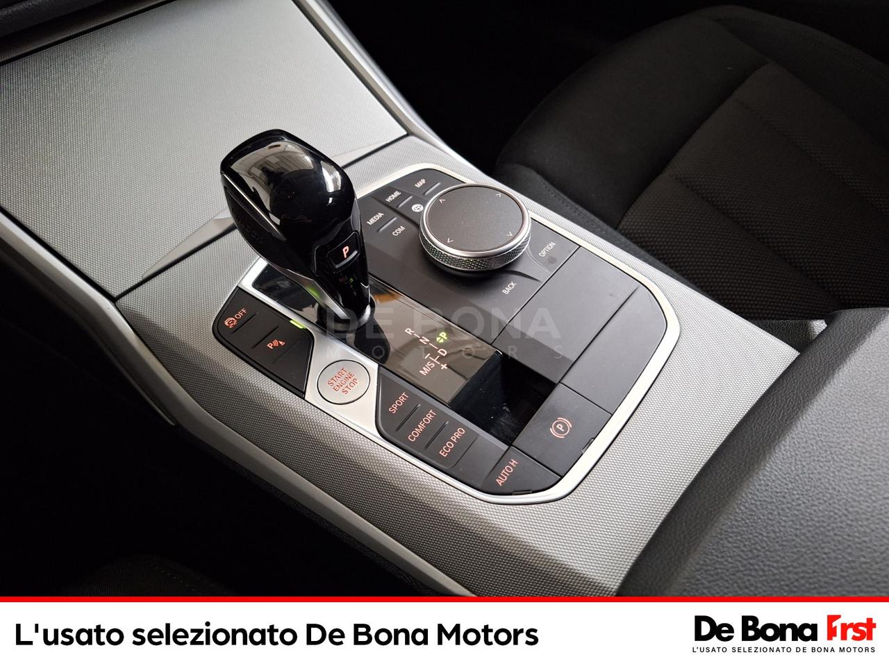 BMW Serie 3 320d touring mhev 48v xdrive auto