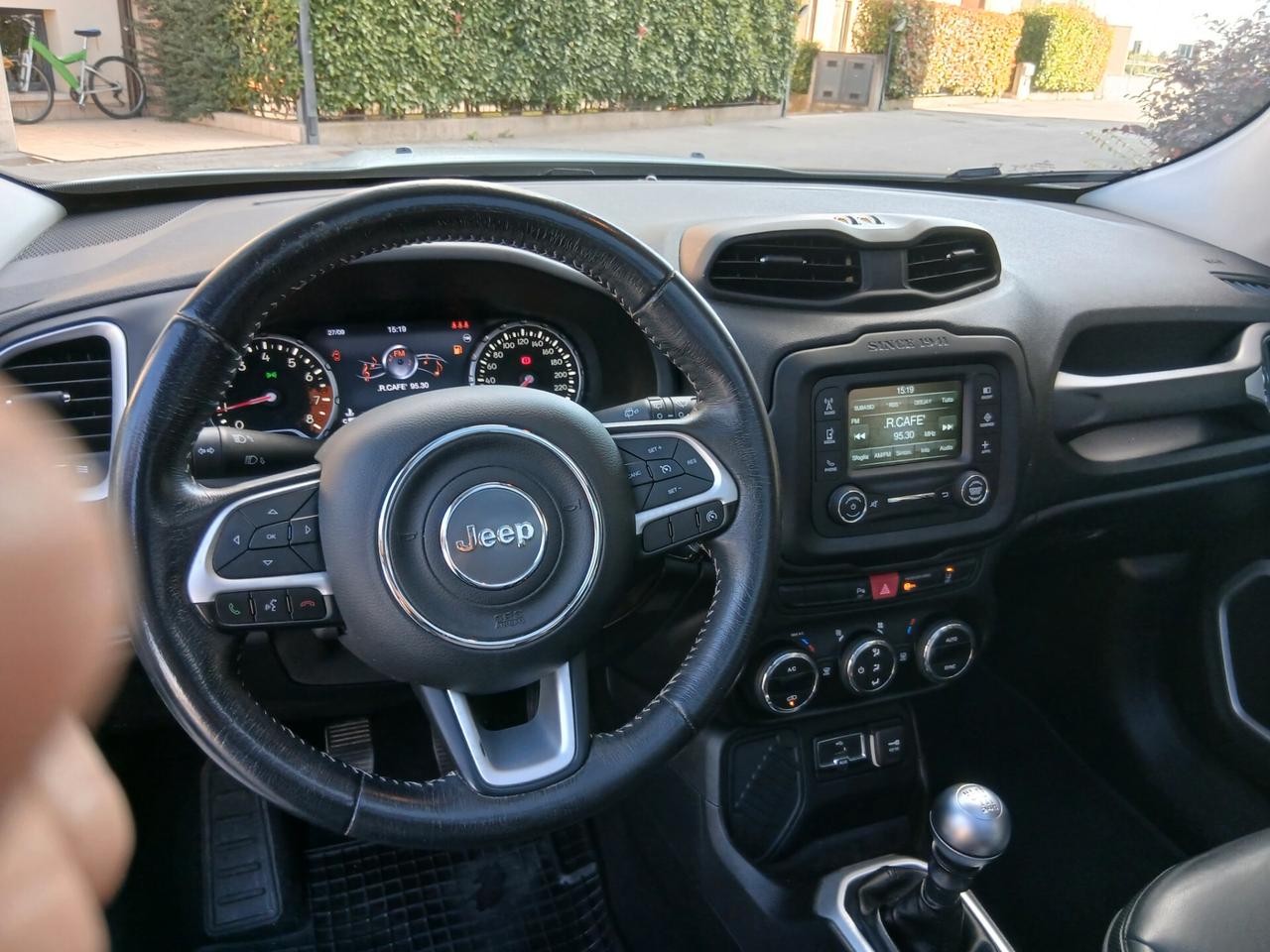 Jeep Renegade 1.4 MultiAir Limited FULL optional tua a € 199 mese