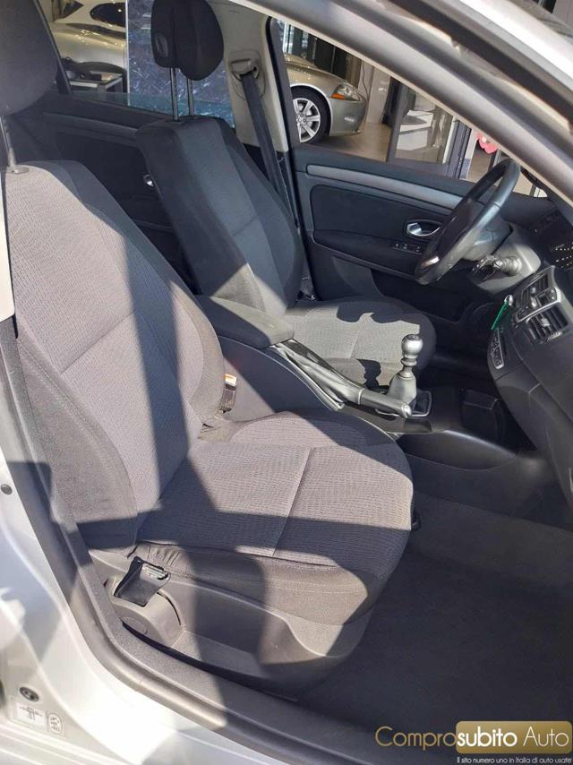 RENAULT Laguna 2.0 dCi 150CV SporTour Nav