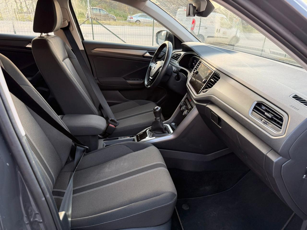 Volkswagen T-Roc 1.6 TDI SCR Business BlueMotion Technology