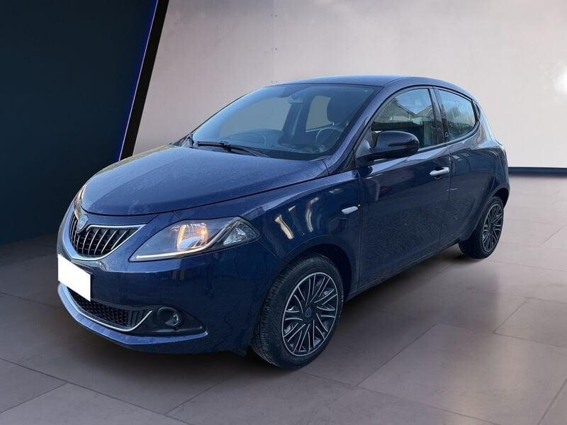 Lancia Ypsilon III 2015 1.0 hybrid Gold s&s 70cv