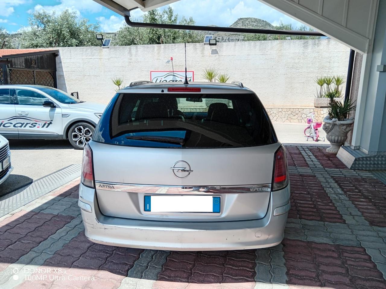 Opel Astra 1.9 CDTI 120CV Station Wagon Cosmo