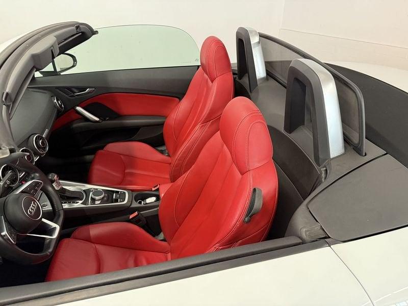 Audi TT TT Roadster 2.0 TDI ultra S line