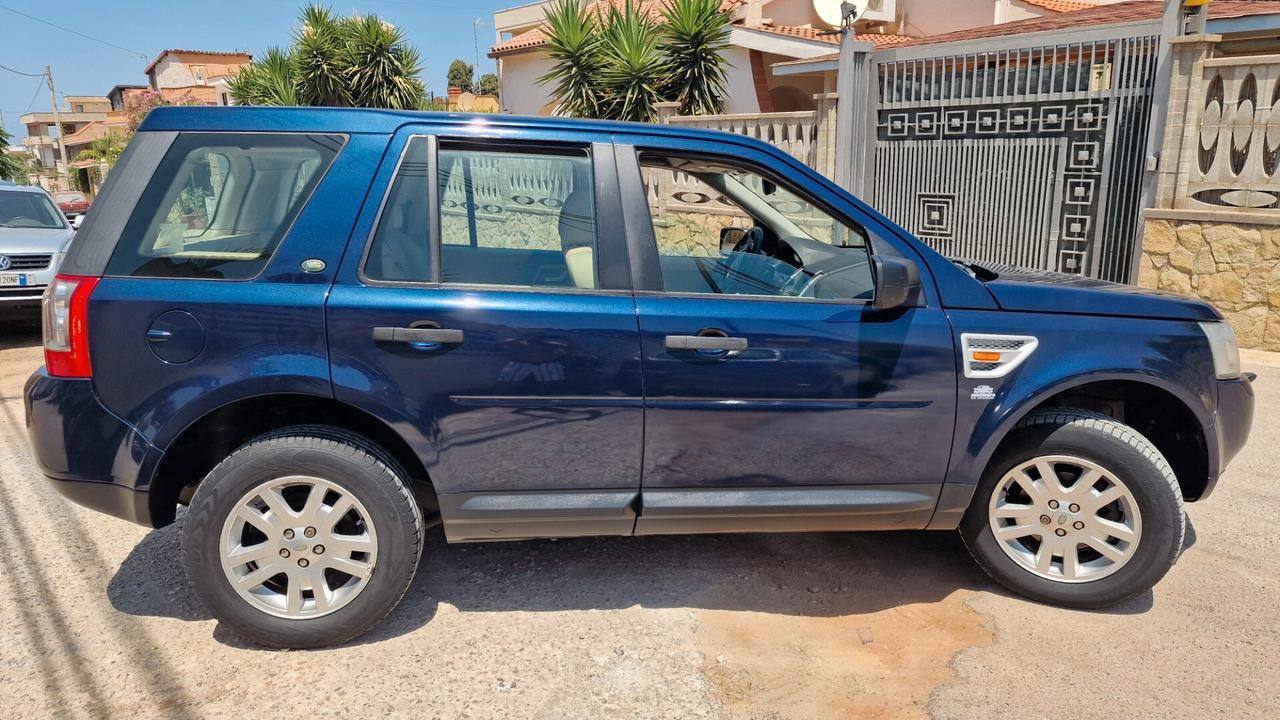 Land Rover Freelander 2.2 TD4 S.W. SE