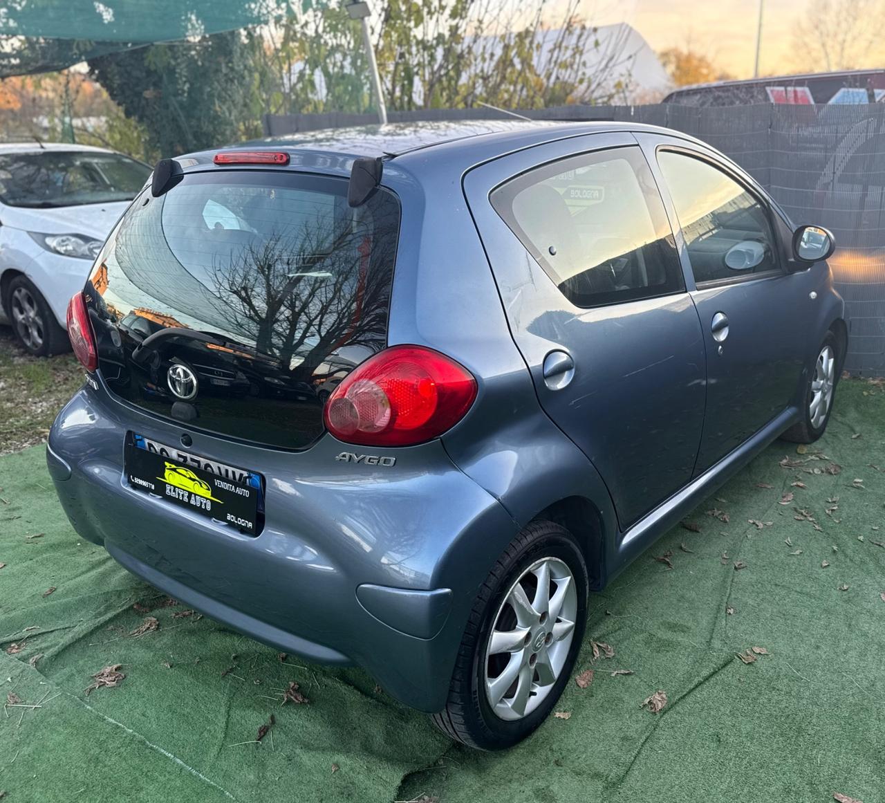 Toyota AYGO 1.0 BENZINA 5 PORTE SOUND NEOPATENTATI