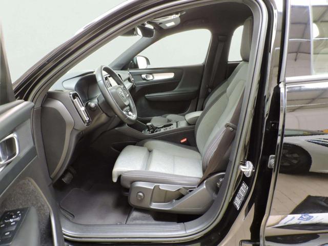 VOLVO XC40 T2 automatico Essential