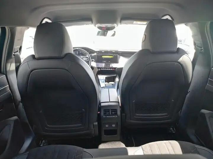 Peugeot 408 PureTech 130 S&S EAT8 GT