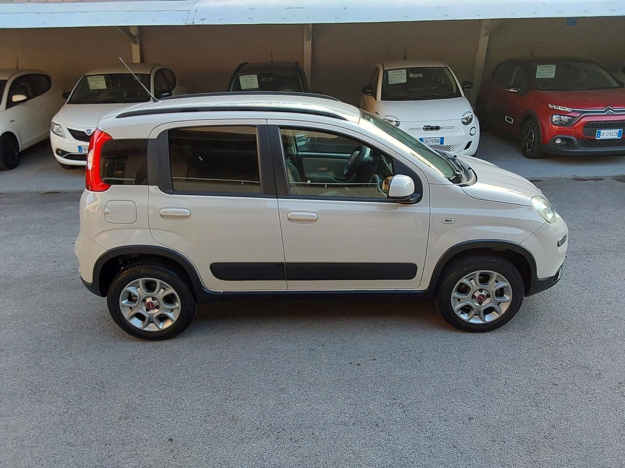Fiat Panda 1.3 MJT 75 CV 4x4 Trekking con (ELD)