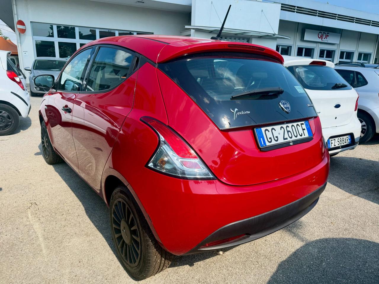 LANCIA YPSILON SILVER 1.0 HYBRID