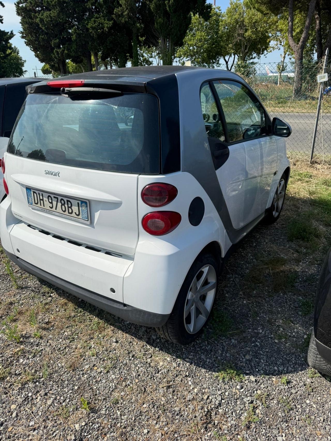 Smart ForTwo 1000 62 kW coupé pulse