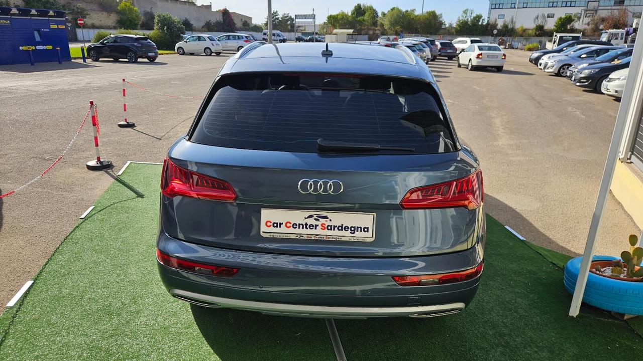 Audi Q5 2.0 TDI 150 CV Business