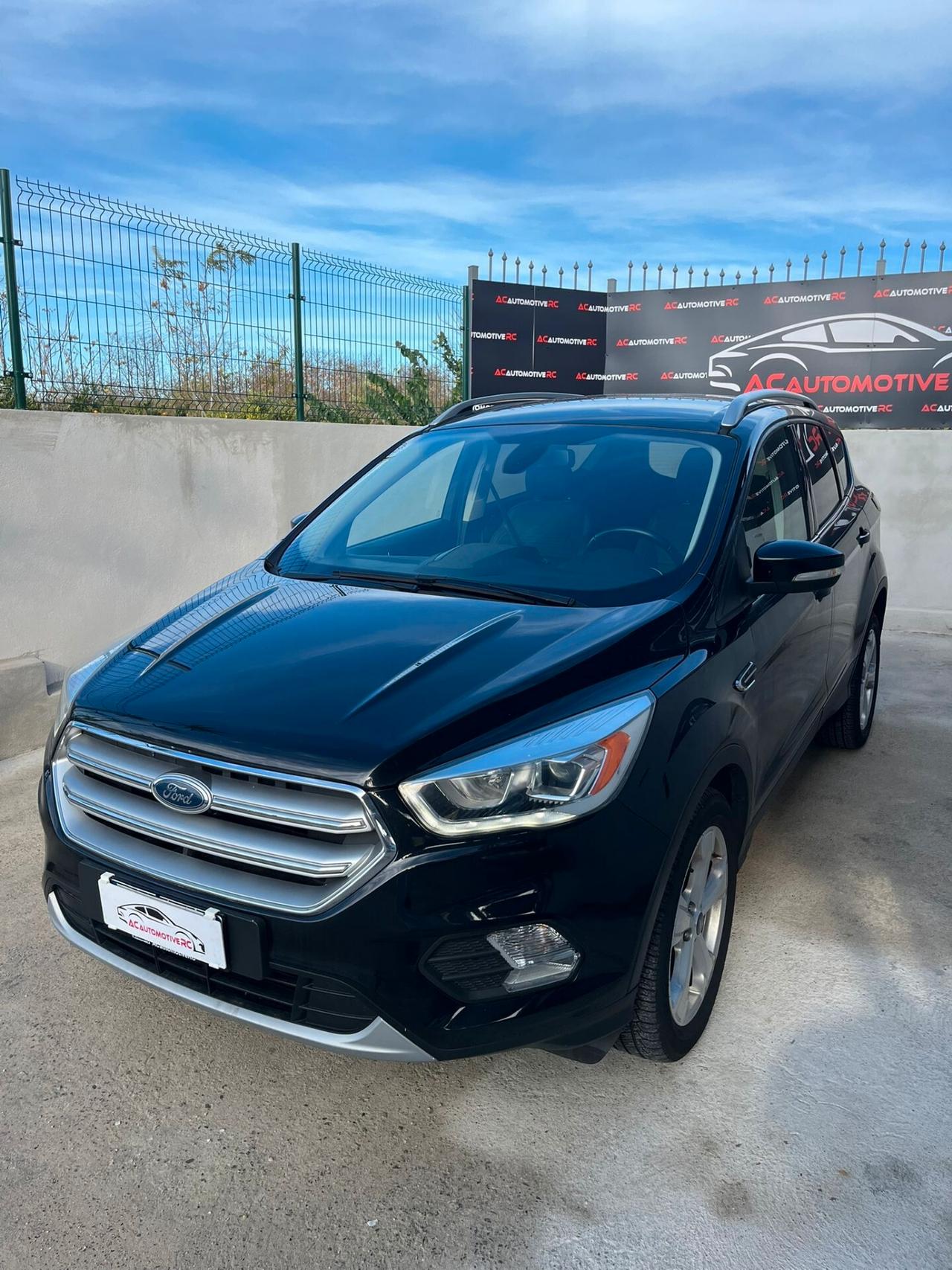 Ford Kuga 2.0 TDCI 150 CV S&S 2WD Titanium