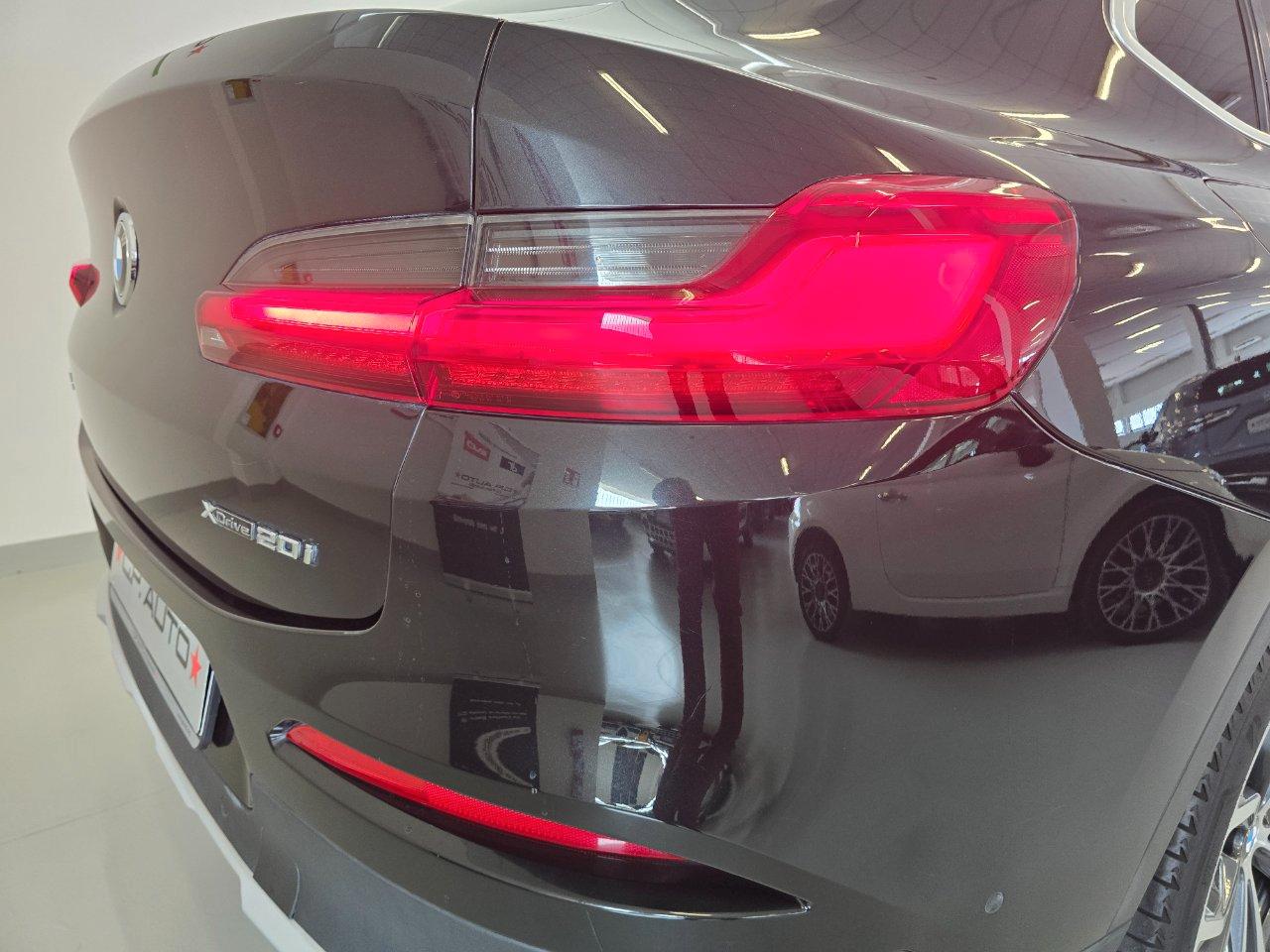 BMW X4 xdrive20i xLine auto