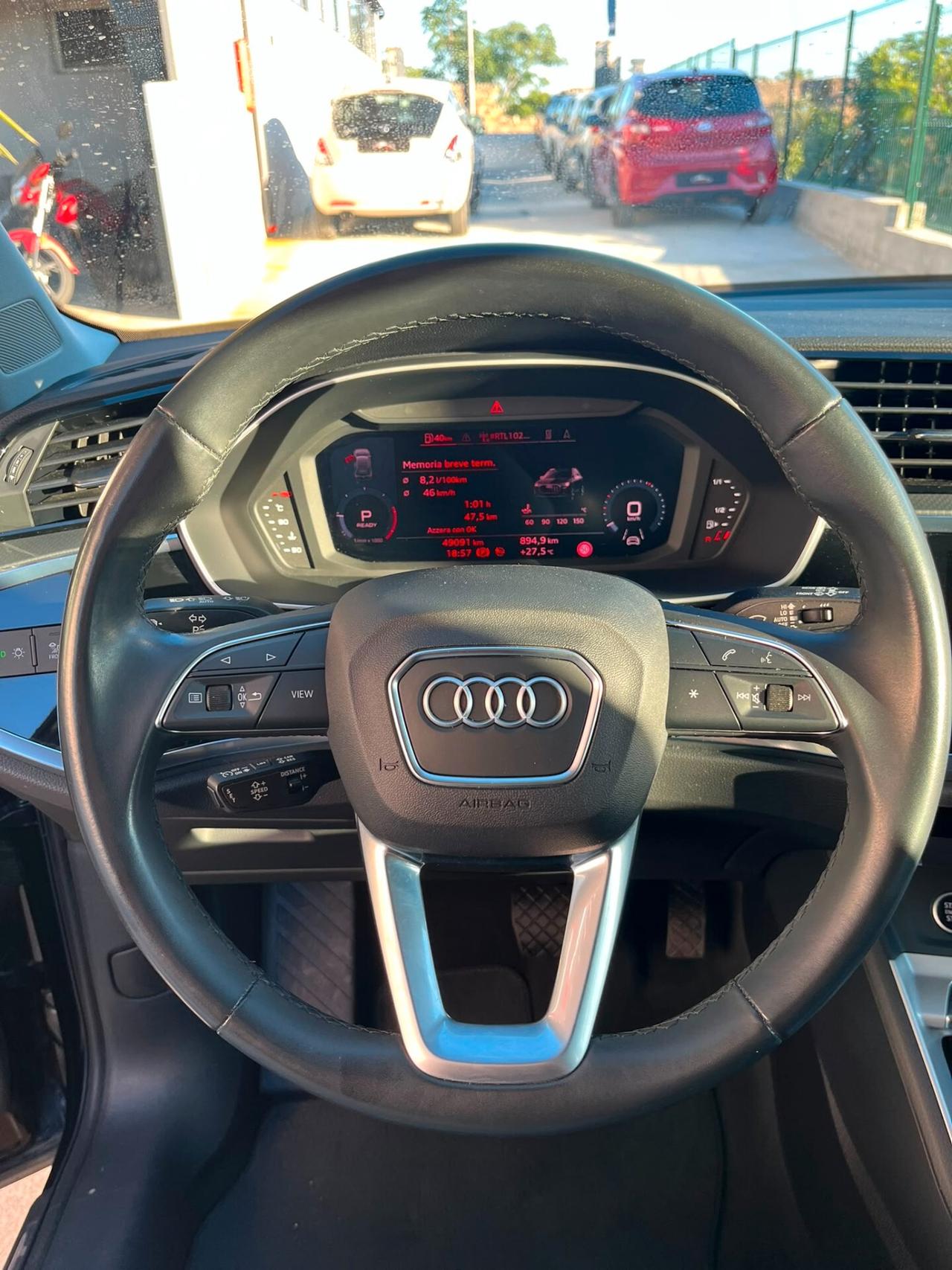 Audi Q3 35 TDI quattro S tronic Business Advanced