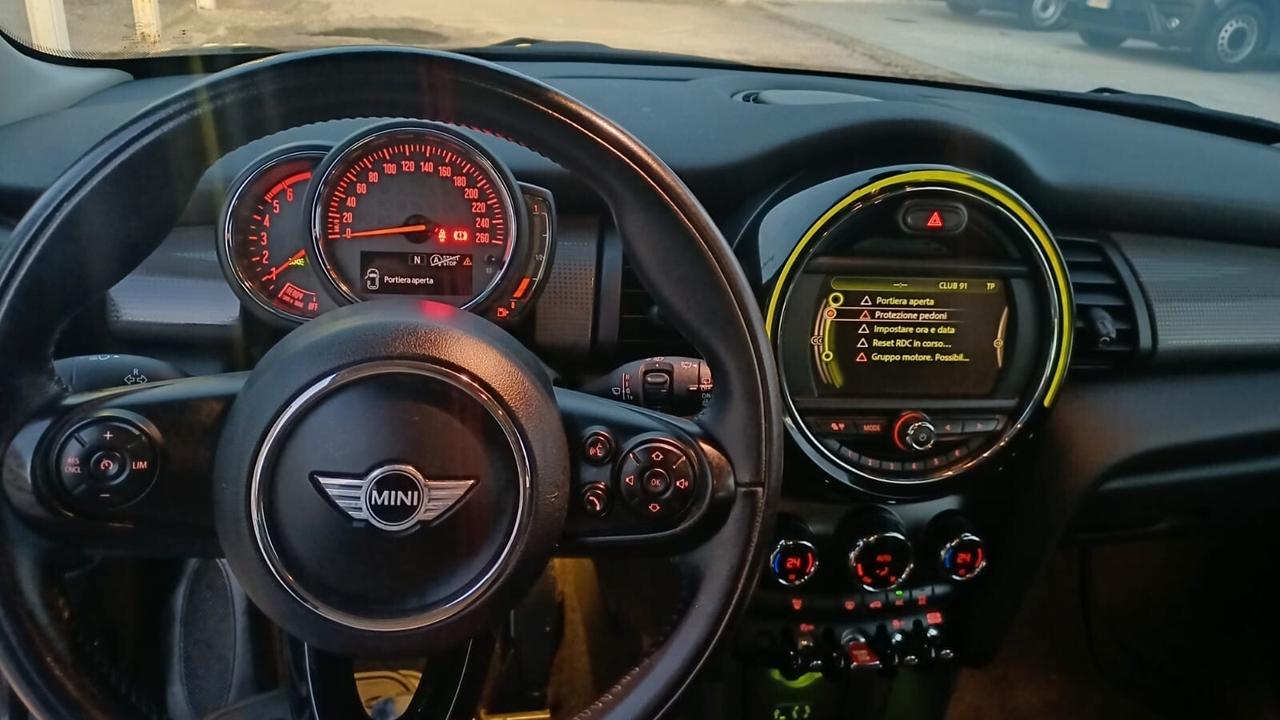 Mini COOPER D 1.5 2017 FULL OPTIONAL SOLO 49MILA KM LED F56