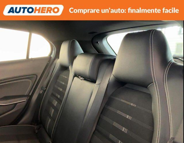 MERCEDES-BENZ GLA 200 d Sport