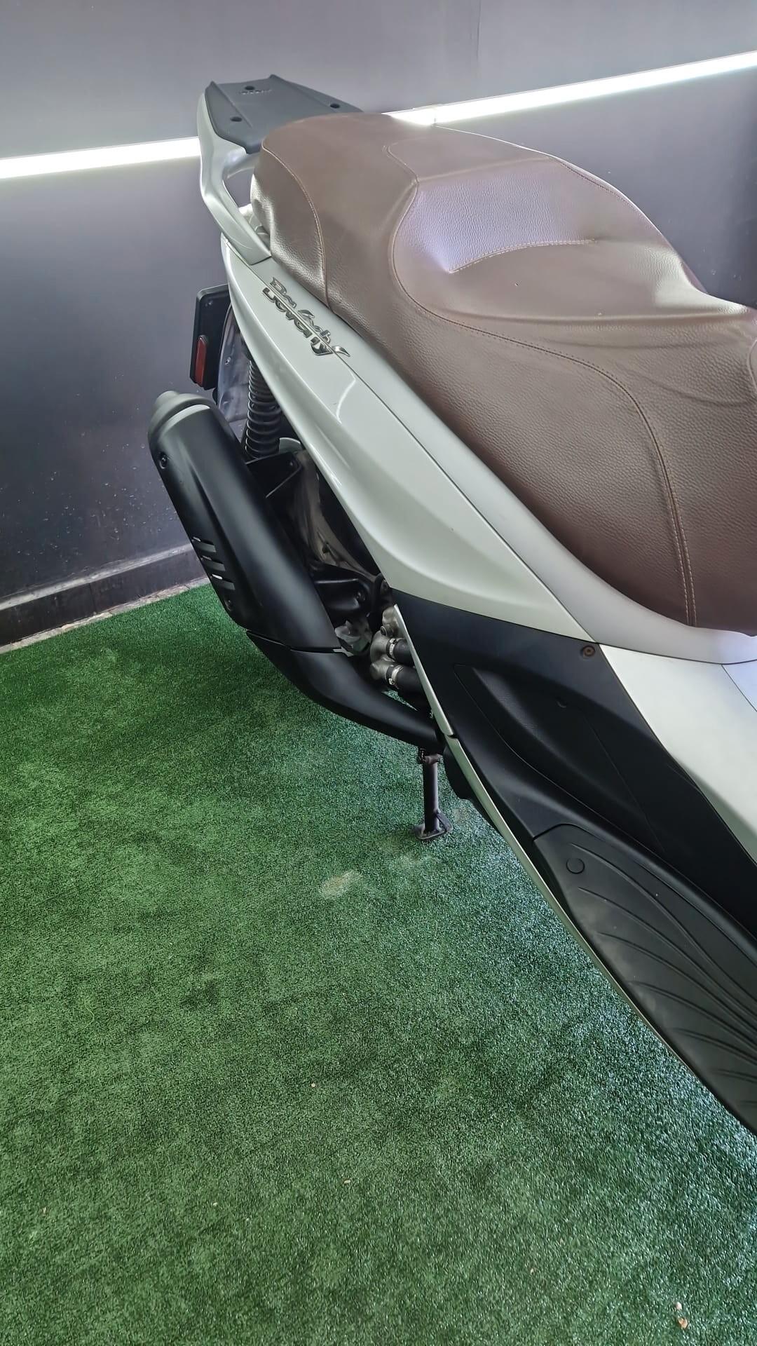 Piaggio Beverly 300