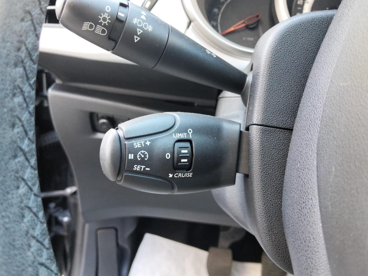 Citroen C3 1.4 Exclusive*Cerchi*Pdc*Aux*Cruise*Euro5