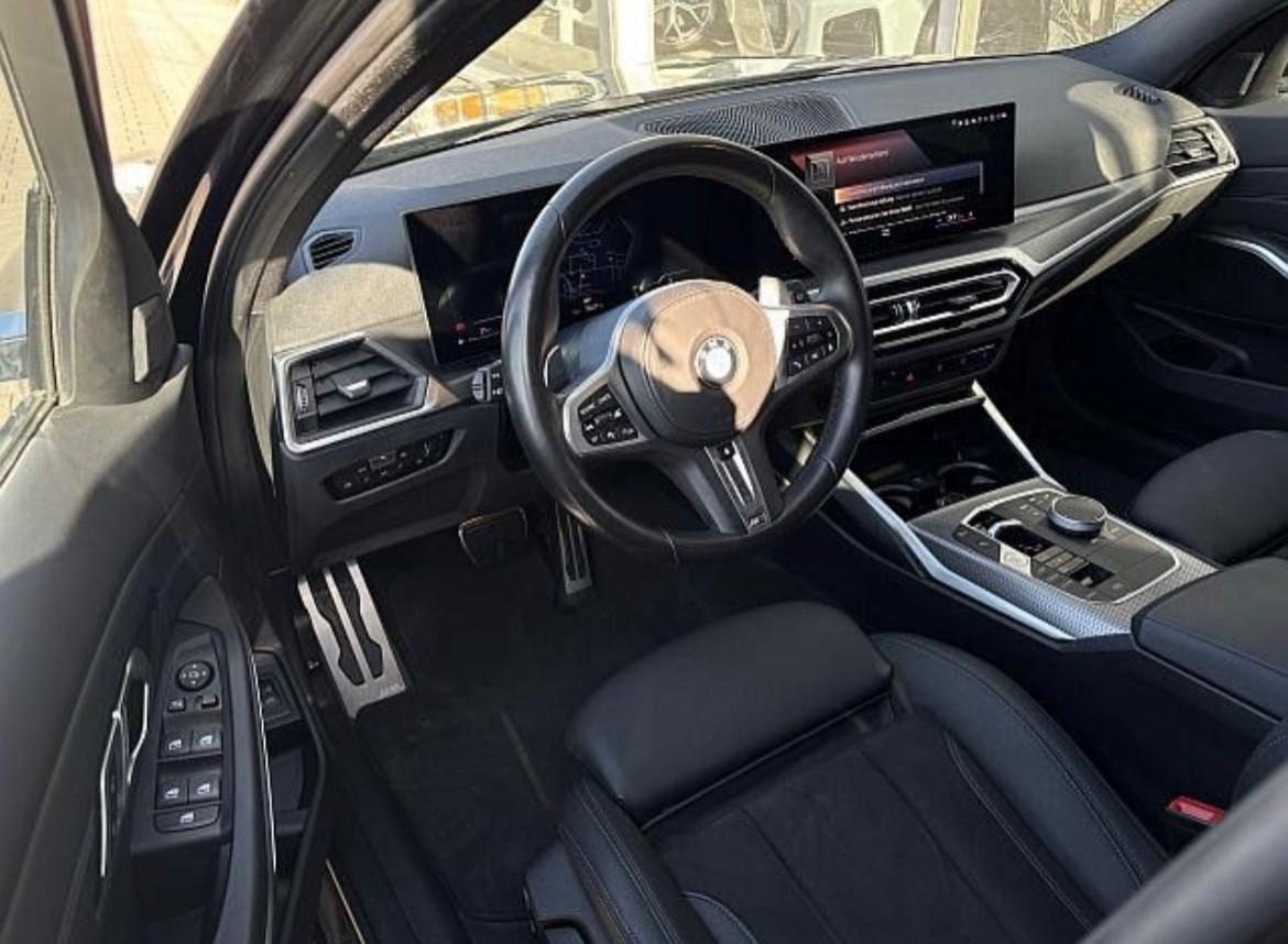BMW 320 d xDrive Tour M Pacchetto sportivo