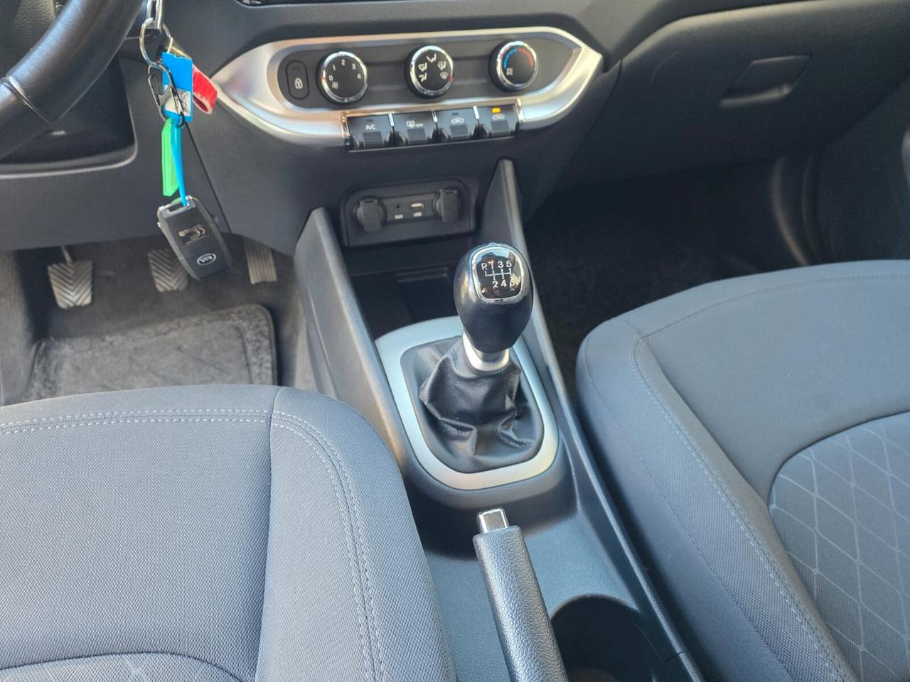 Kia Rio 1.1 CRDi 5p. Cool unico proprietario