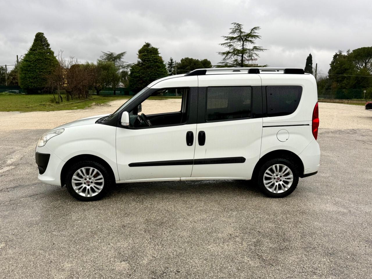 Fiat Doblo 7 posti 1.4 natural power 92mila KM