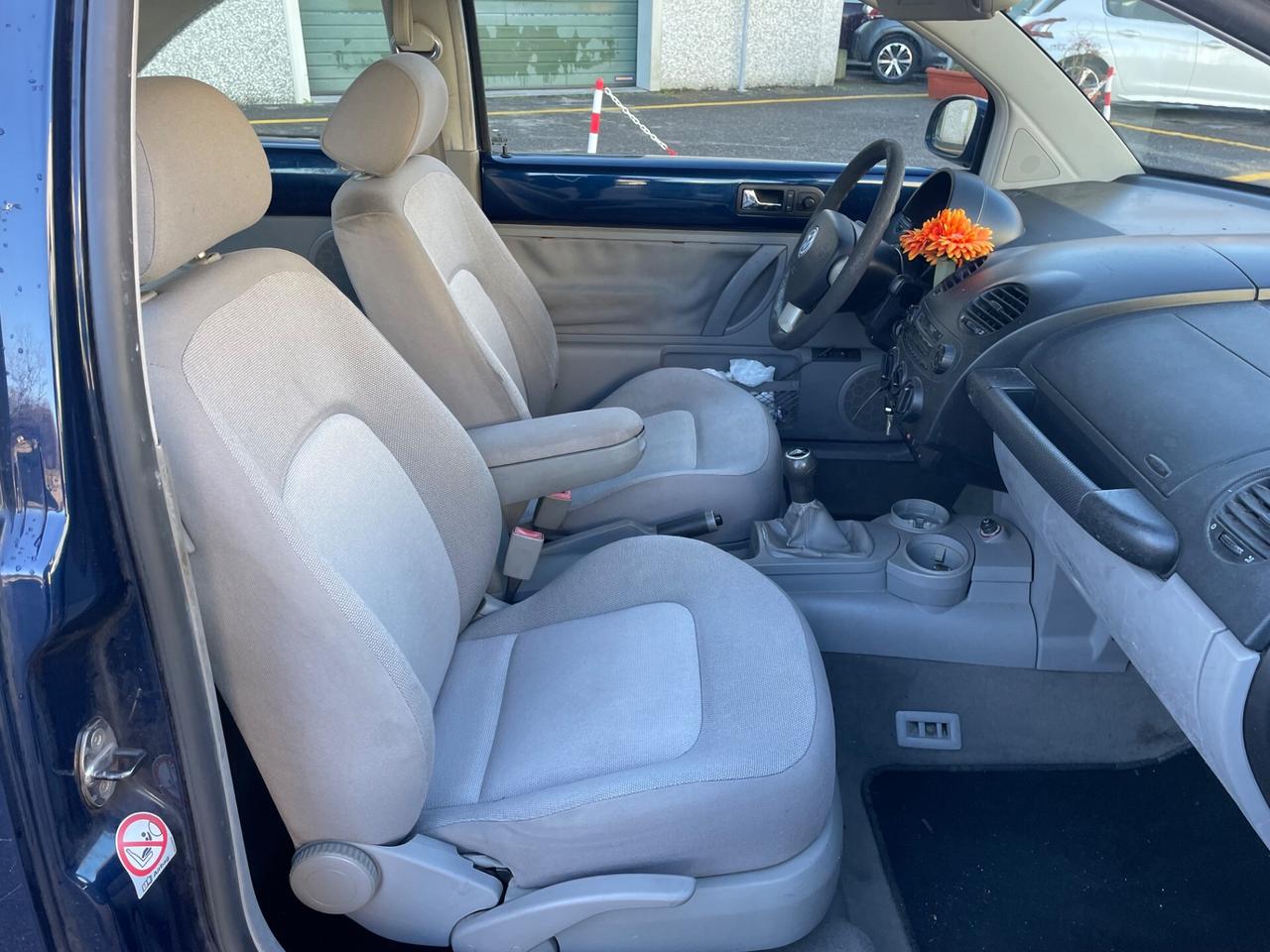 Volkswagen New Beetle 1.6*Neopatentati*Tenuta benissimo *