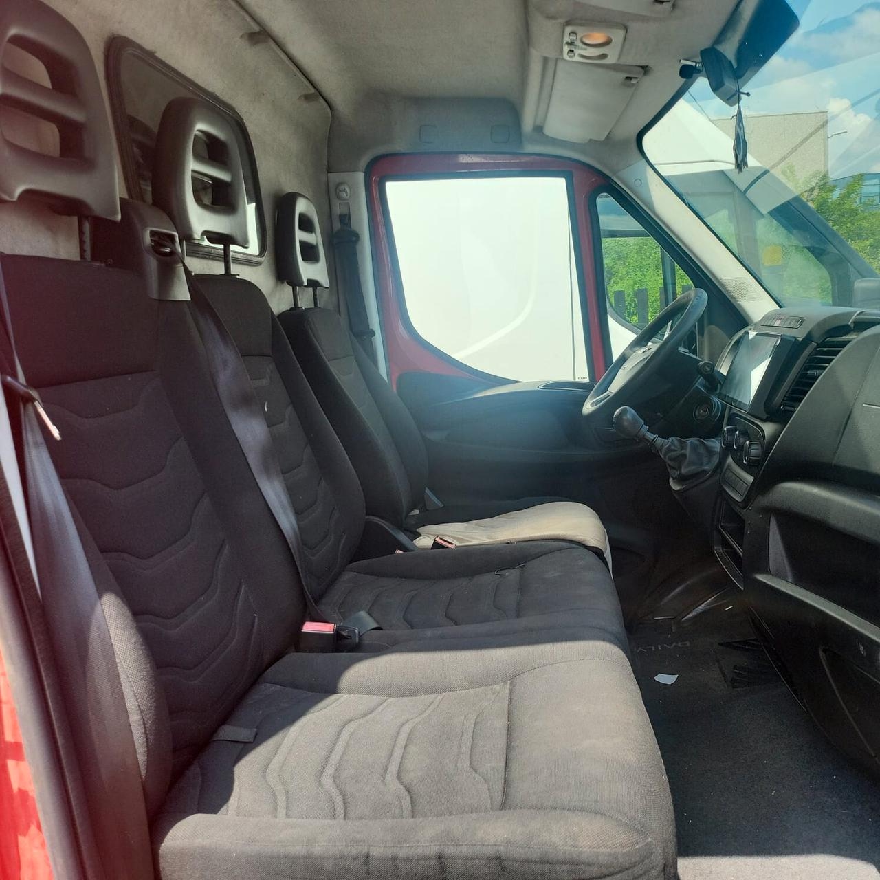 Iveco DAILY furgone 35s14n 2.9 136cv veicolo commerciale