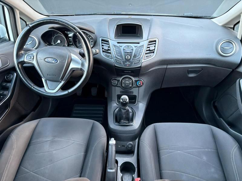 Ford Fiesta 5 Porte 1.2 BENZ 60 CV ADATTA A NEOPATENTATI