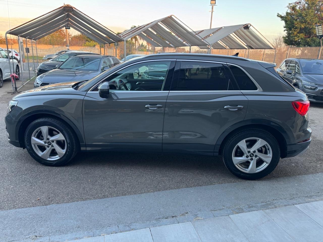 Audi Q3 35 TDI S tronic Advanced Led Ambien MATRIX