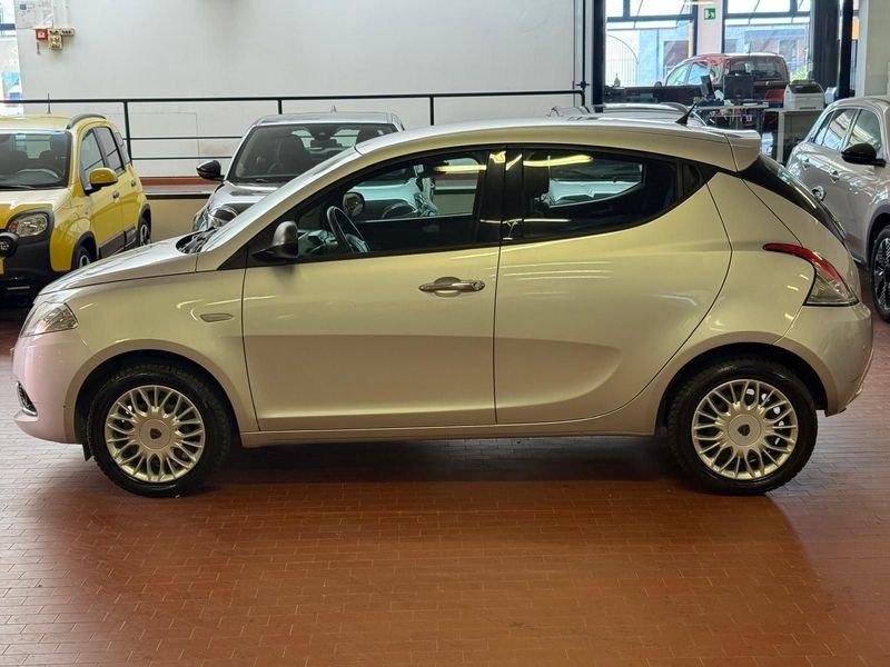 Lancia Ypsilon 1.2 69cv Silver