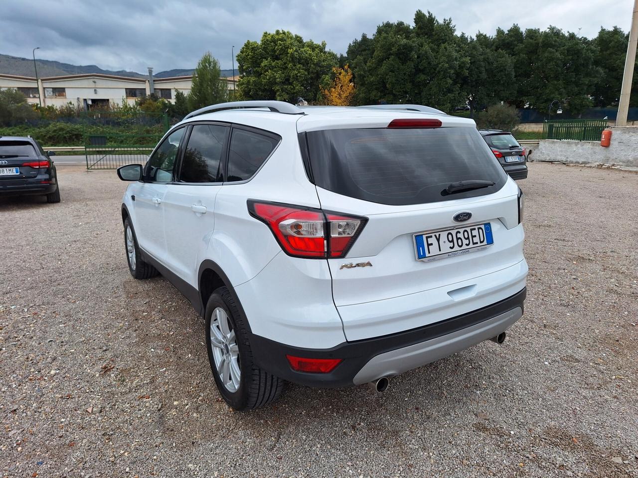 Ford Kuga 1.5 TDCI 120 CV S&S 2WD Business