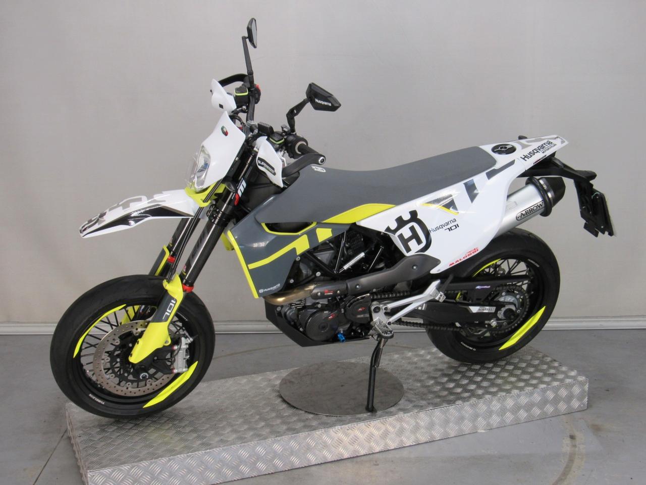 Husqvarna 701 Supermoto SUPERMOTO