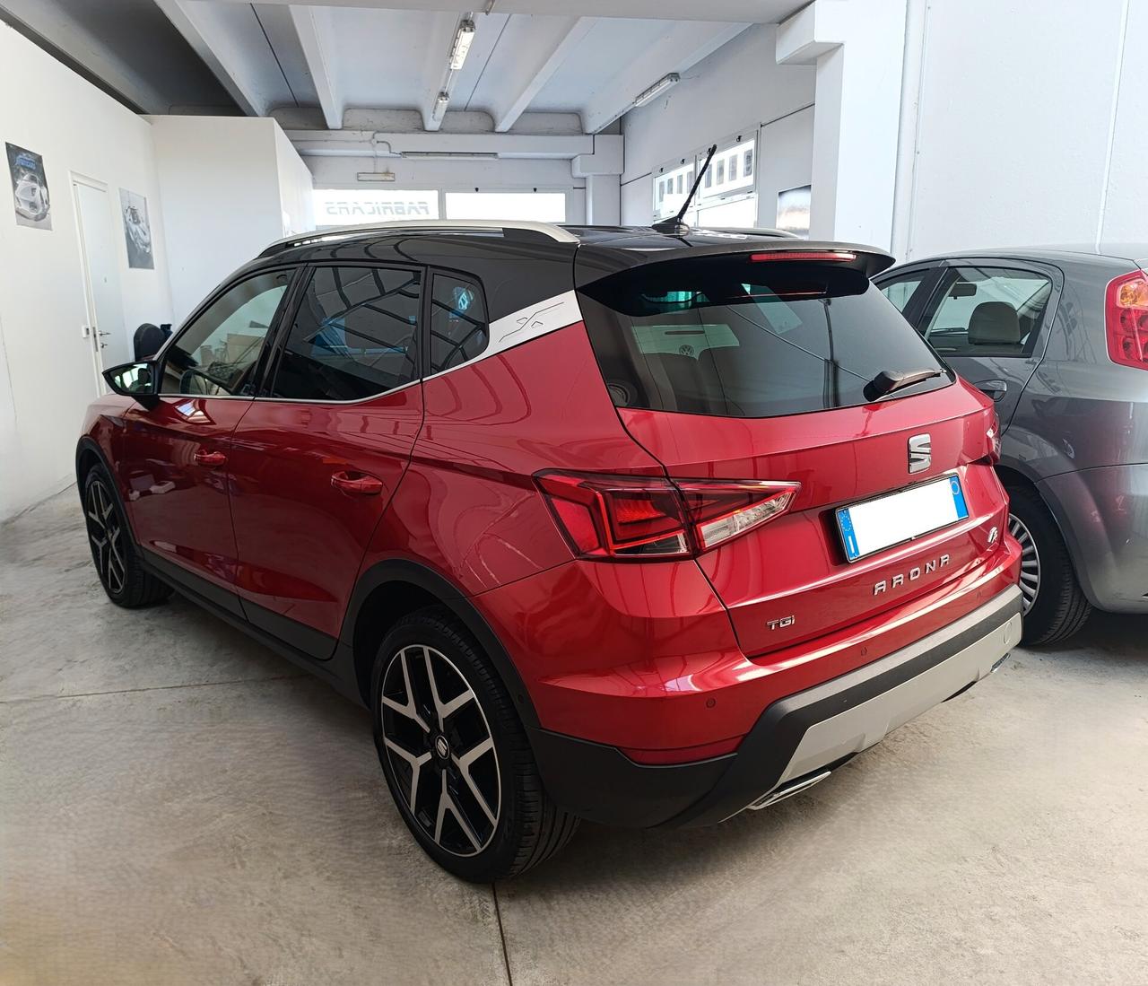 Seat Arona 1.0 TGI FR - Cerchi da 18" - OK Neopatentati