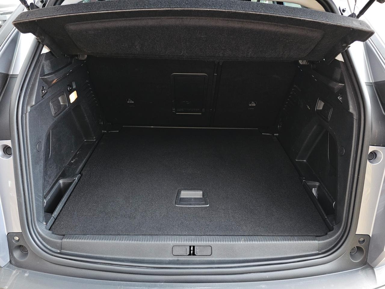 Peugeot 3008 BlueHDi 130 S&S EAT8 Business