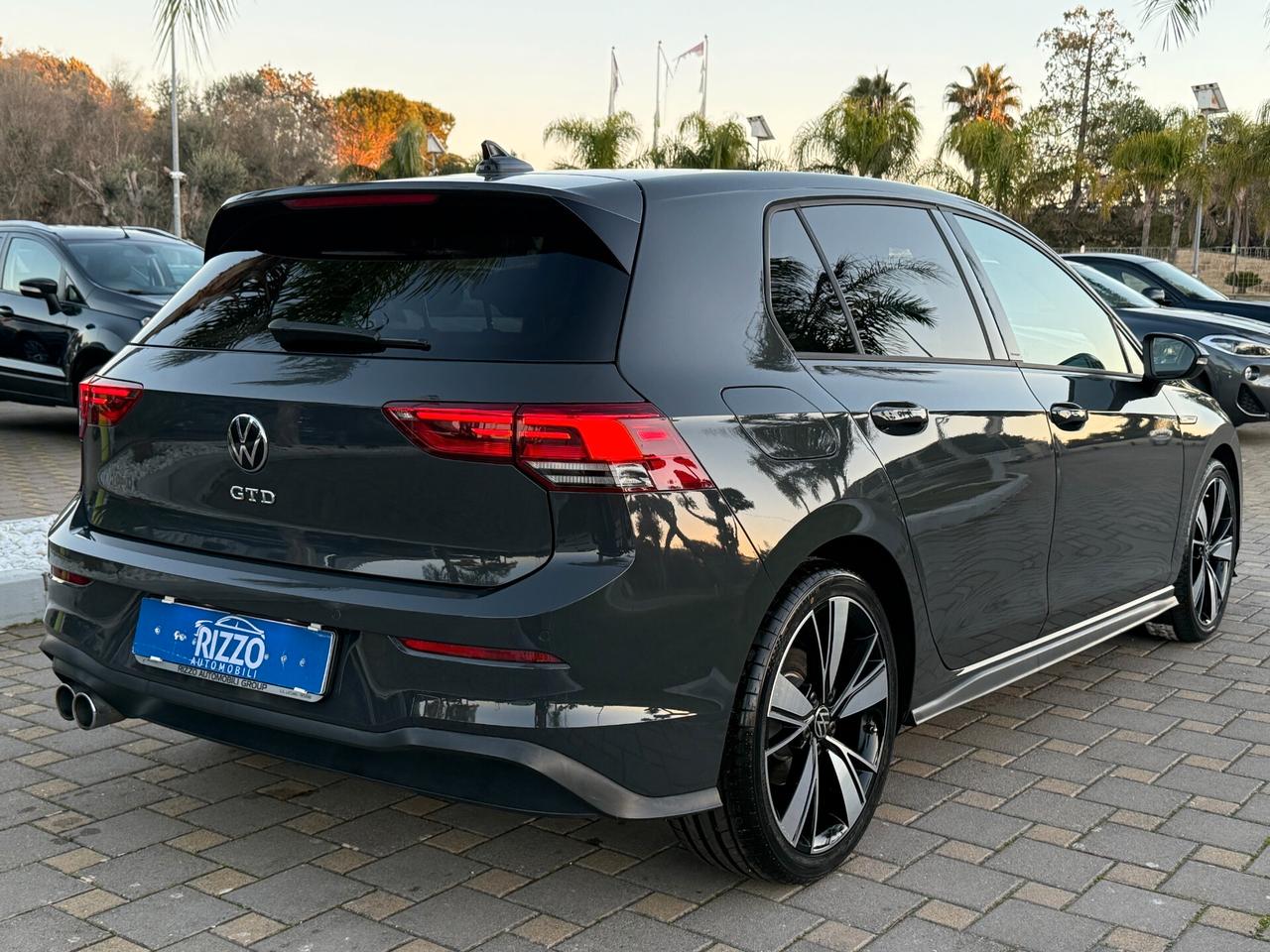 VOLKSWAGEN GOLF VIII 2.0GTD 200CV DSG NAVI LED