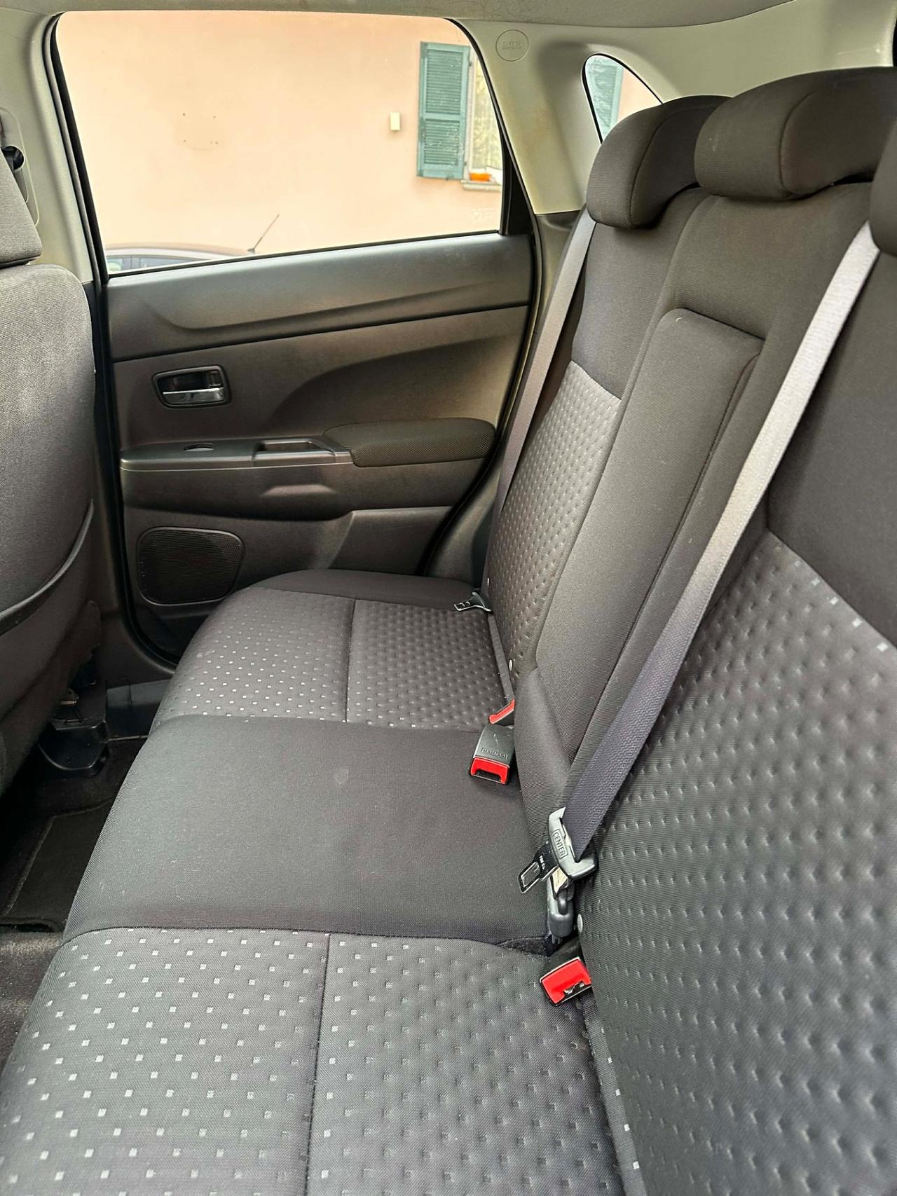 Mitsubishi ASX 1.8 DI-D TETTO INTENSE KMCERT GARANZ UNICOPR