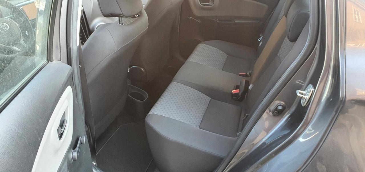 Toyota Yaris 1.0 5 porte Lounge