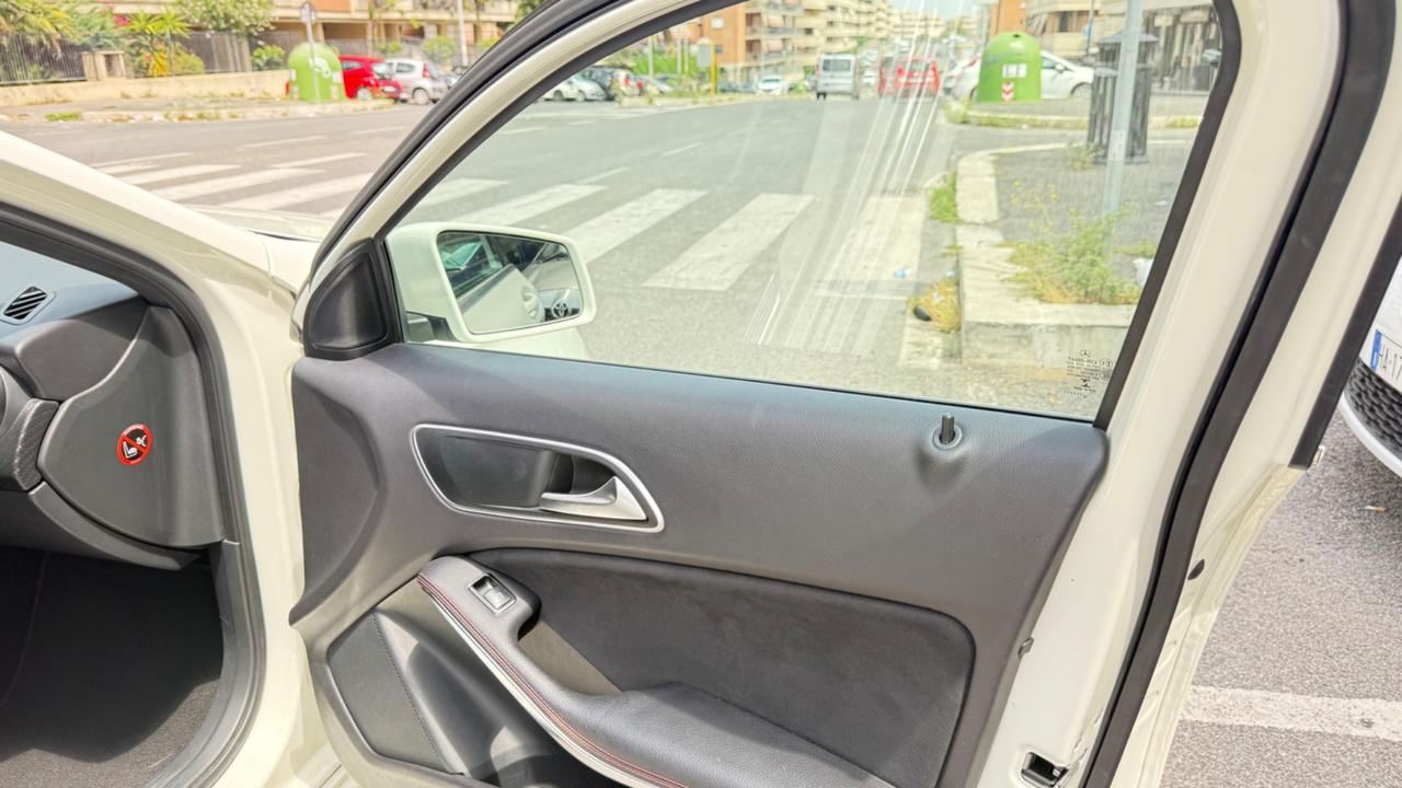 Mercedes-benz A 200 d Automatic Premium LED PDC ALCANTARA NAVI BLUETOOTH