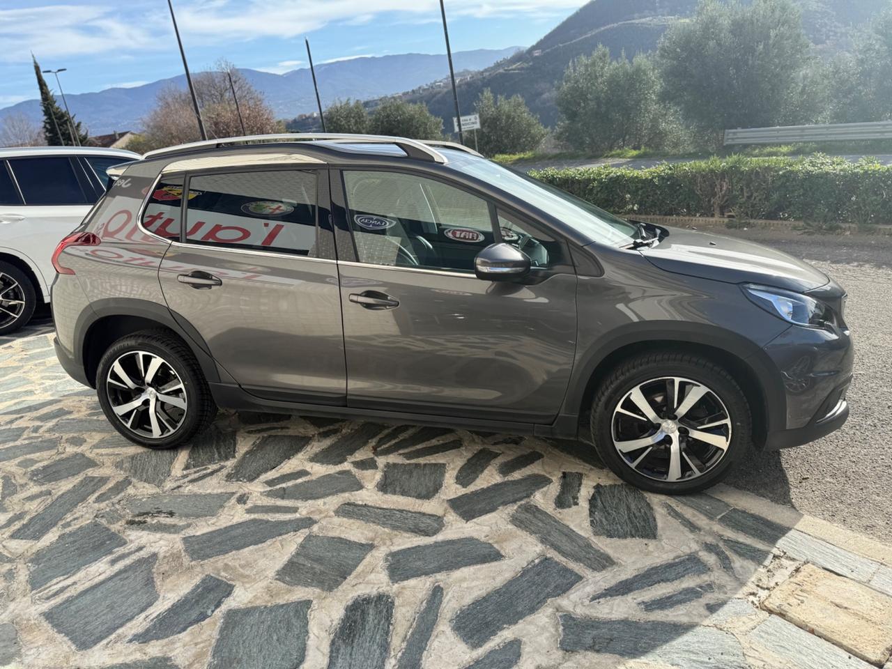 Peugeot 2008 BlueHDi 120 EAT6 S&S Allure