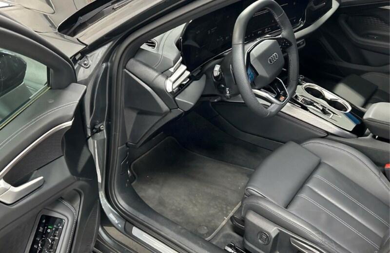 AUDI A6 6ª serie A6 TDI 150 kW S tronic S line...